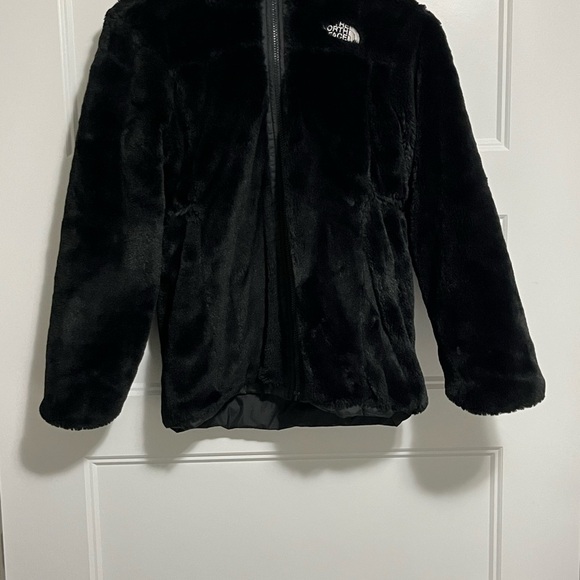 THE NORTH FACE Girls' Reversible Mossbud Swirl Parka, TNF Black Large - Picture 7 of 11